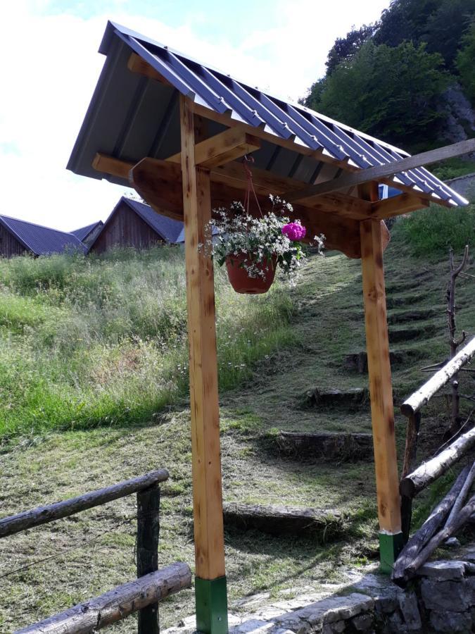 Holiday Home Na Planini Tolmin Exteriör bild